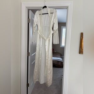 Elegant Cream Women's Robe